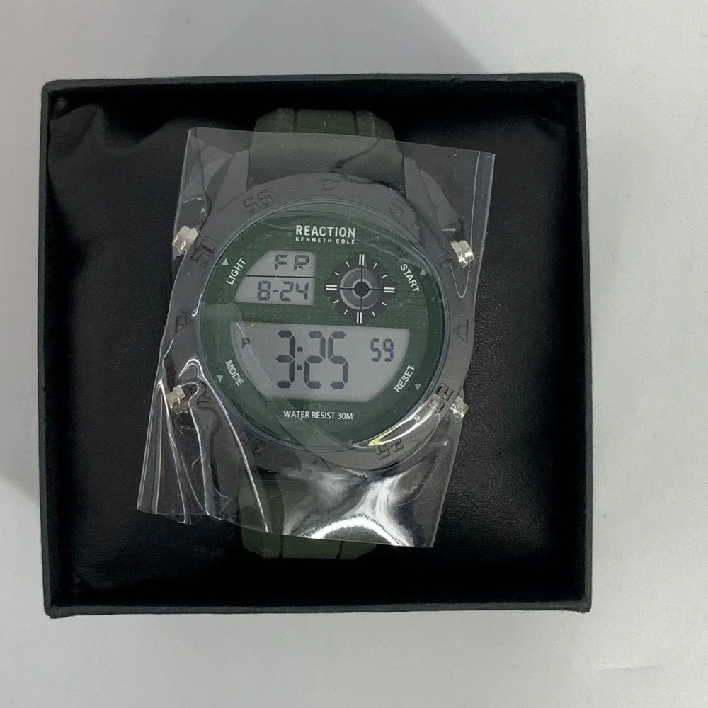 Kenneth Cole Reaction Men's Dress Sport Round Blue Silicon Strap‎ Watch 44mm